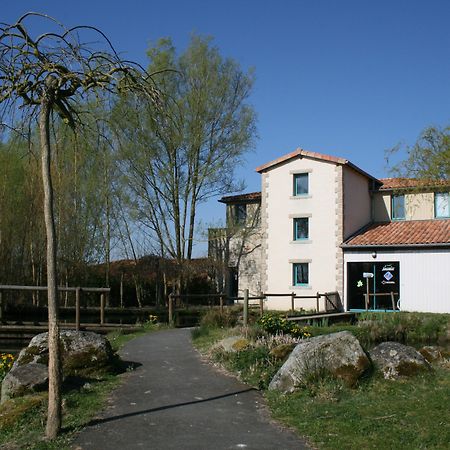 Terres De France - Natura Resort Pescalis Moncoutant Exterior foto
